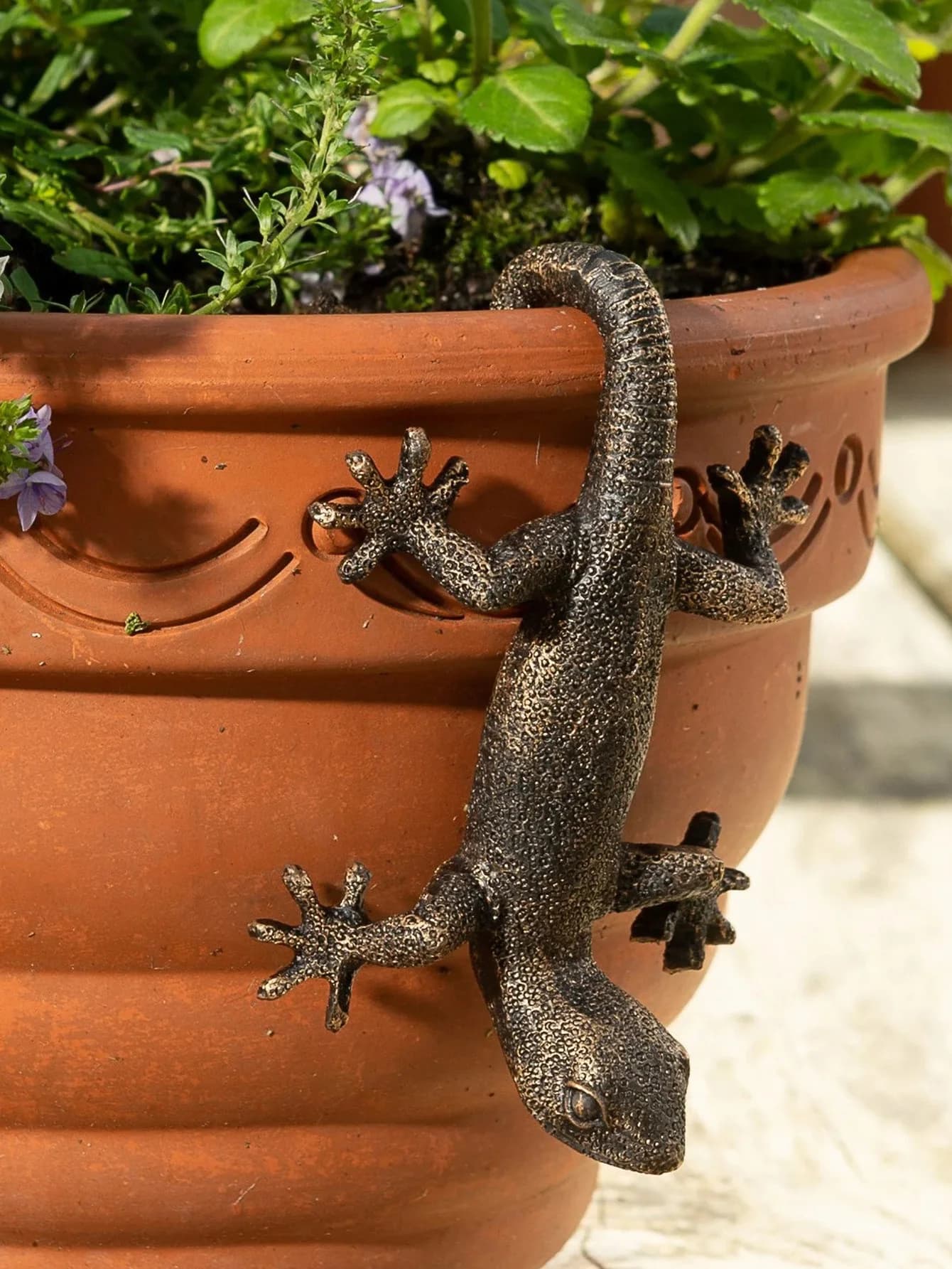 1pc Planter Figurine, Plant Planter Gecko Hanging - Decorative Patio Art Ornament for Patio, Yard and Garden Planter Decoration