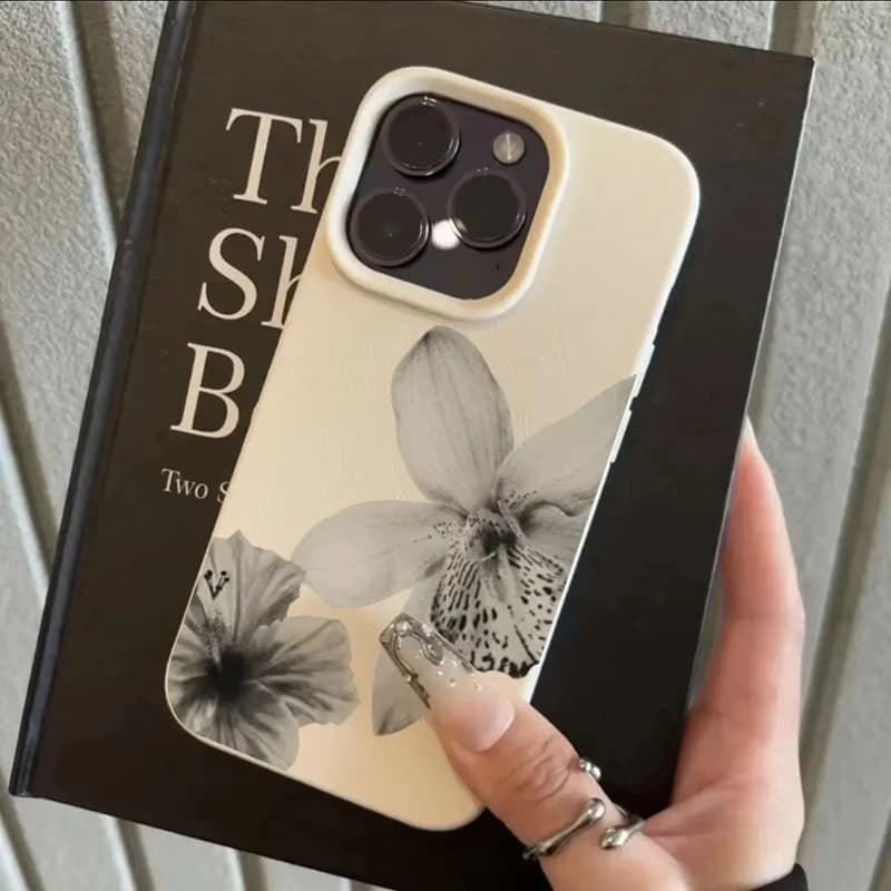 Black & White Floral Pattern Phone Case For iPhone 17 16 15 14 Pro Max 12 11 13 16 Plus Lichee Pattern Soft TPU Cover